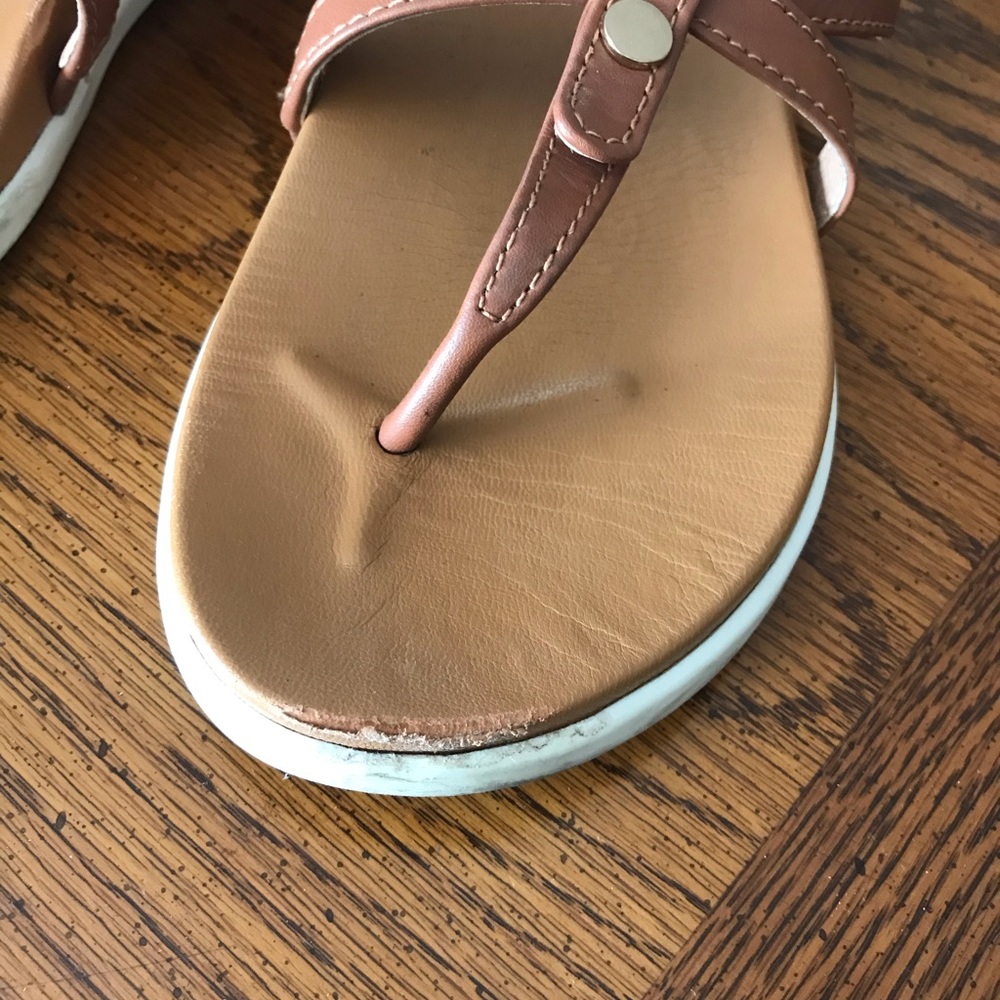 Vionic Sandals - Picture 3 of 8